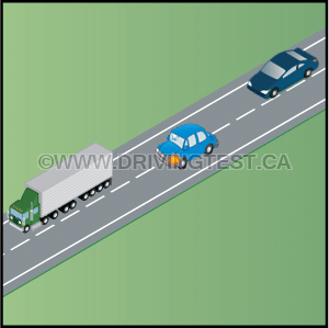 quebec car - How should you pass a truck or other long vehicle?